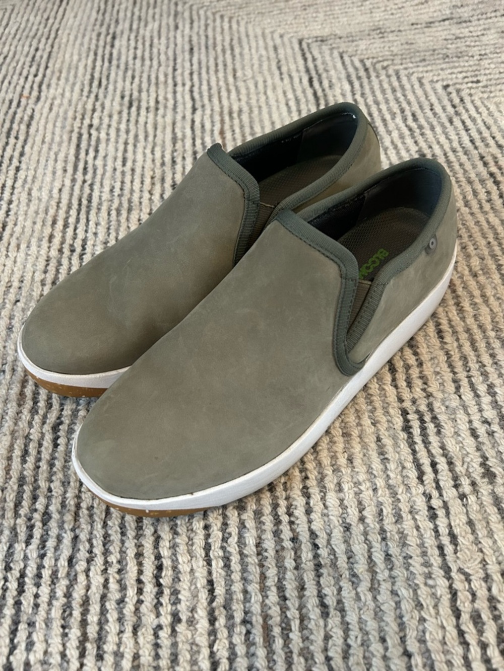BOGS Kicker Slip on Lea Shoes Women's Green Size 10 Comfort Minimalist